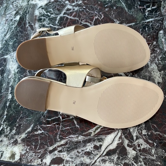 Sandals - Picture 4 of 7